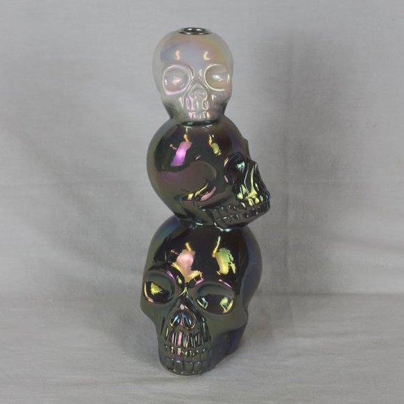 CERAMIC SKULL IRIDESENT CANDLE HOLDER GRAY & WHITE 3 STACKED HEADS VOTIVE CANDLE - Picture 3 of 16